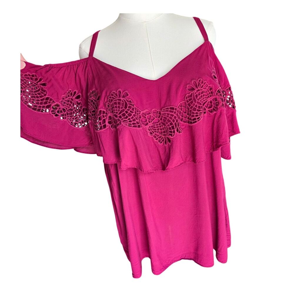 Torrid Cold Shoulder Blouse Size 1 Magenta Crochet Lace Ruffle Boho Top